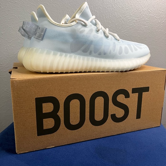 YEEZY BOOST 350 V2 Mono Ice size 8 - Picture 5 of 8